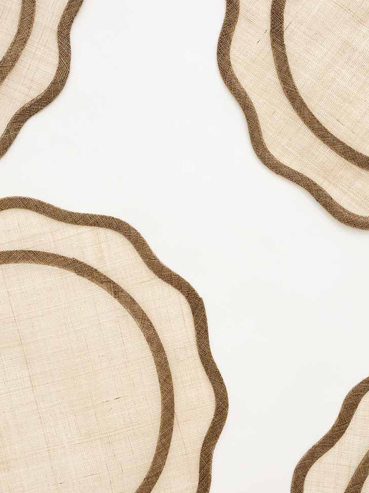 Brown Scalloped Rice Paper Placemat, Set of 4