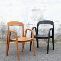 Trombone Chair, Smooth Black