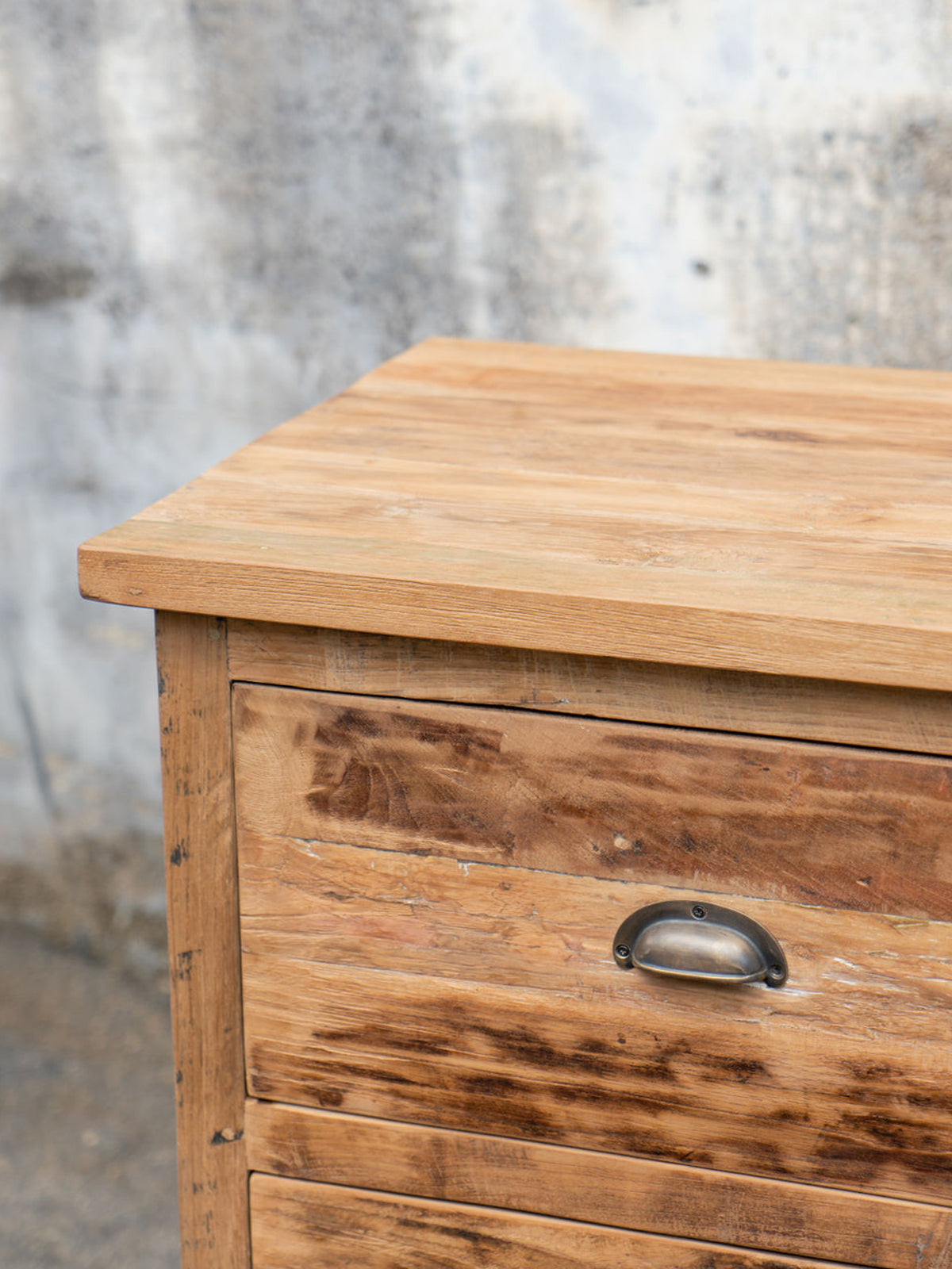 Rustic 9 Drawer Dresser